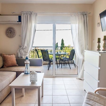 Lovely Apartment Next To The Sea Lygia Korinthias Ligia  Buitenkant foto